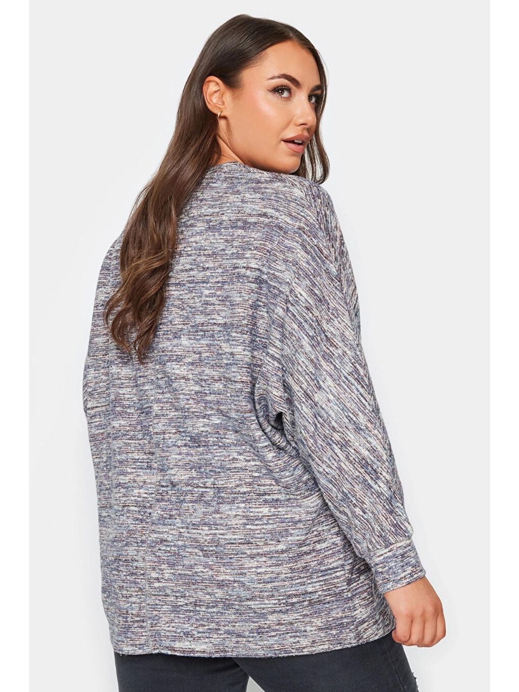 Gri Büyük Beden Önü Dikiş Detaylı Yumuşak Dokulu Örme Bluz 302601-4