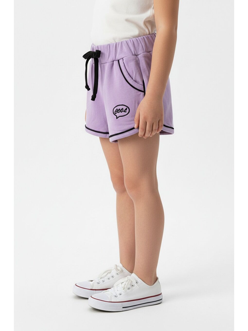 Lila Kız Çocuk Beli Lastikli İki Yanı Cepli Nakışlı Şort-1