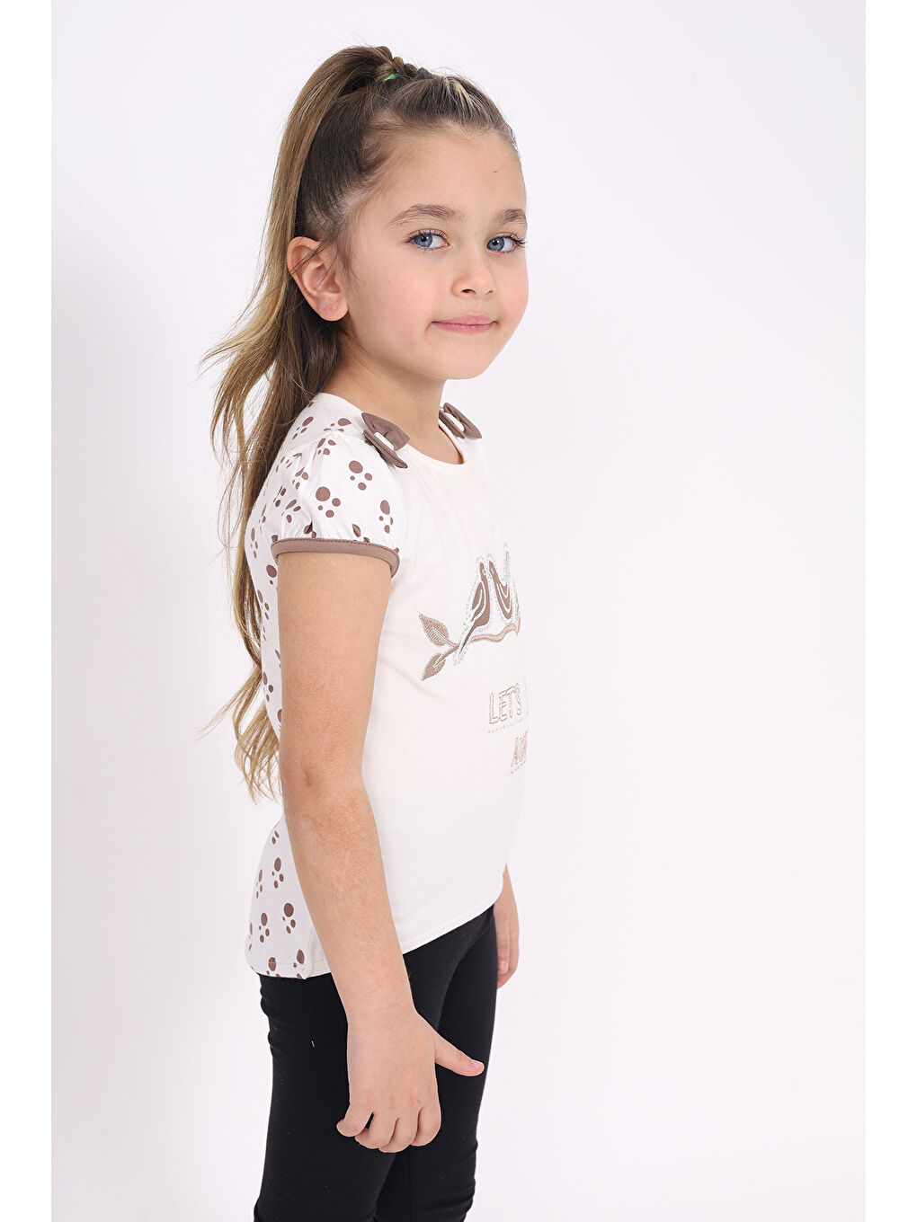 Ekru Kız Çocuk Nakış Detaylı Tişört-2