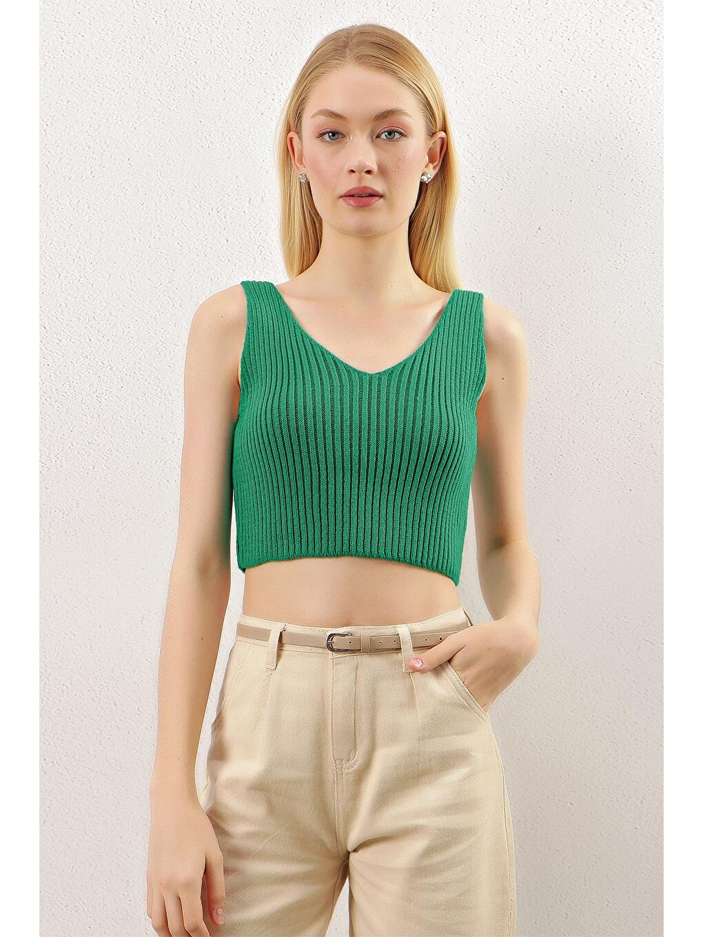 Kadın Yeşil Askılı V Yaka Triko Crop-2
