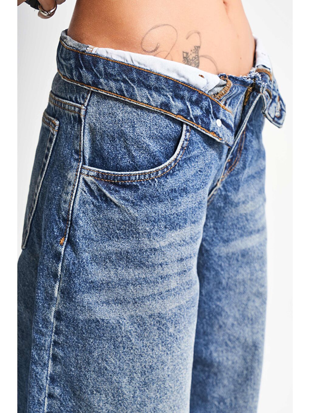 Mavi Kadın Jean Rengi 2w5-32 Baggy Balon Fit Kemer Detaylı İç Boy 81cm Tasarım Denim Jean-2