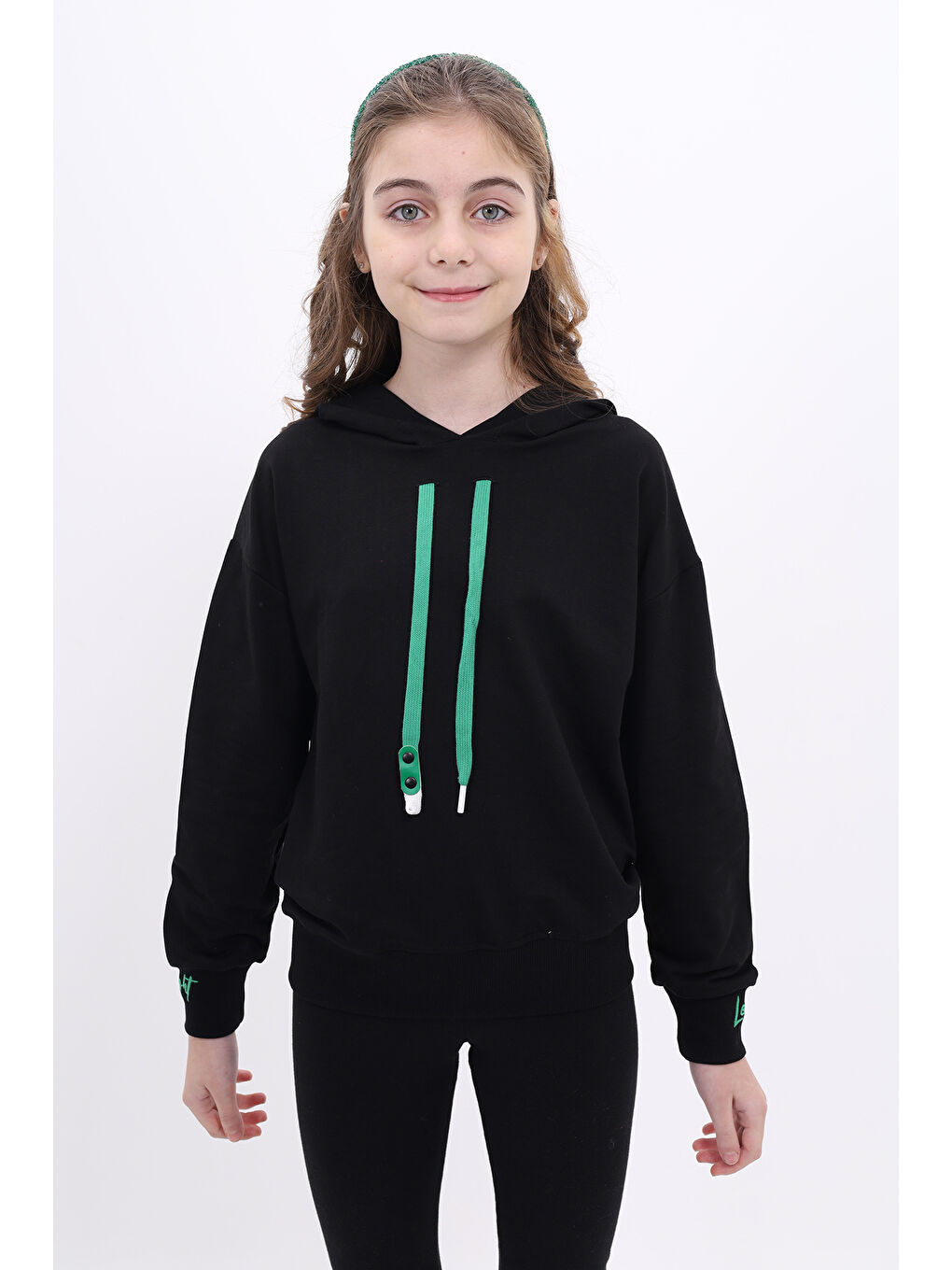 Siyah Kız Çocuk Nakışlı Sweatshirt-5