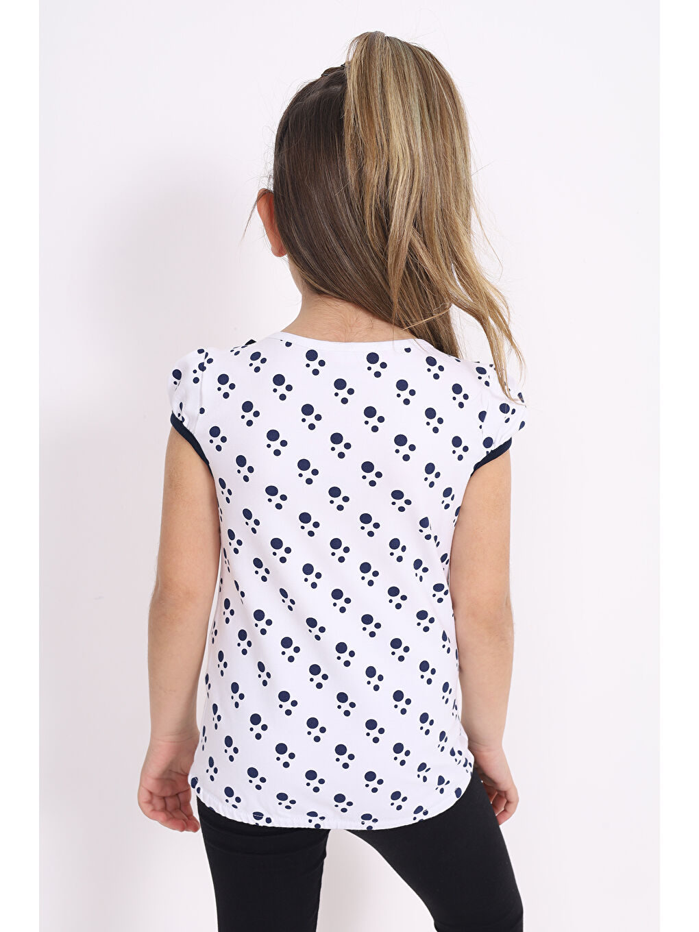 Beyaz Kız Çocuk Nakış Detaylı Tişört-3