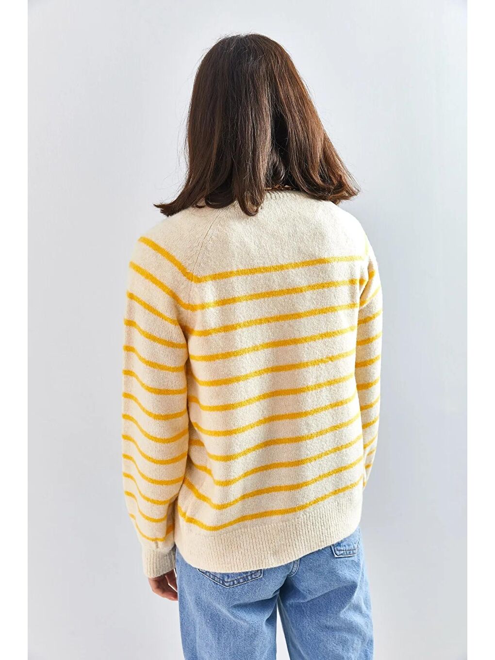 Bej Kadın Yakası İlikli Balıkçı Yaka Çizgili Triko Kazak-3