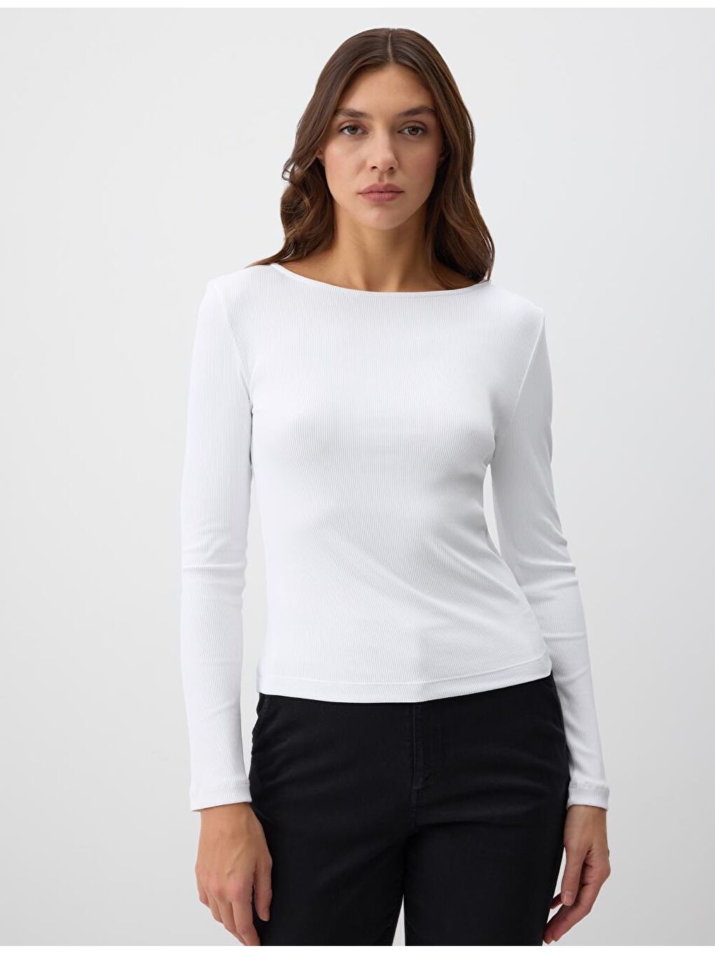 Ekru Dar Kesim Kayık Yaka Örme Bluz-4