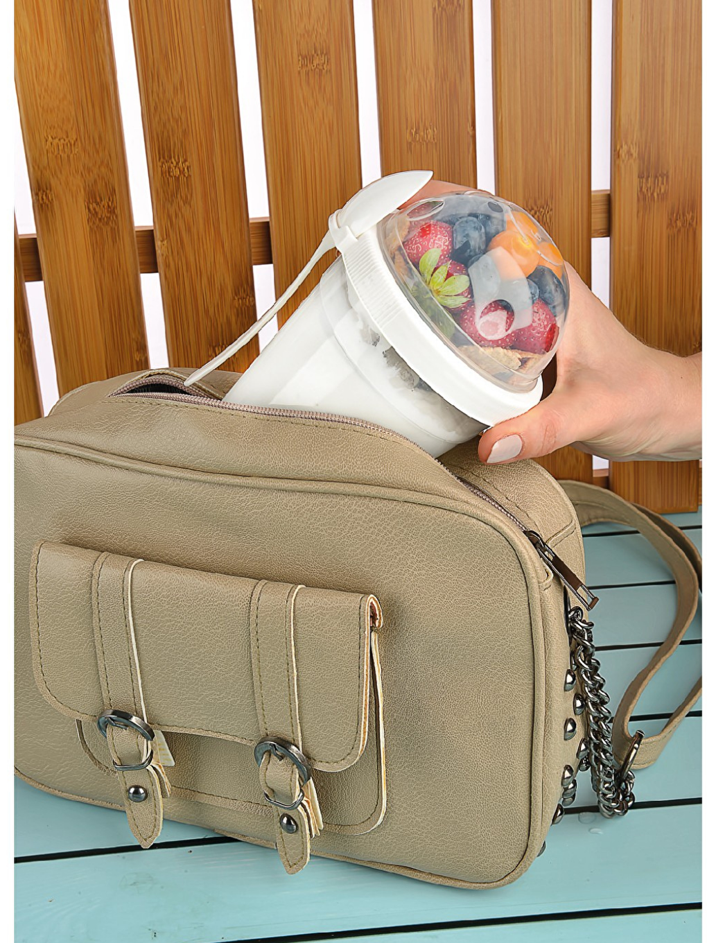 Go Detoks  Kapaklı Kaşıklı Hazırla ve Çık Meyveli Yoğurt Müsli Kabı Beslenme Diyet 600 ml Kırmızı-3