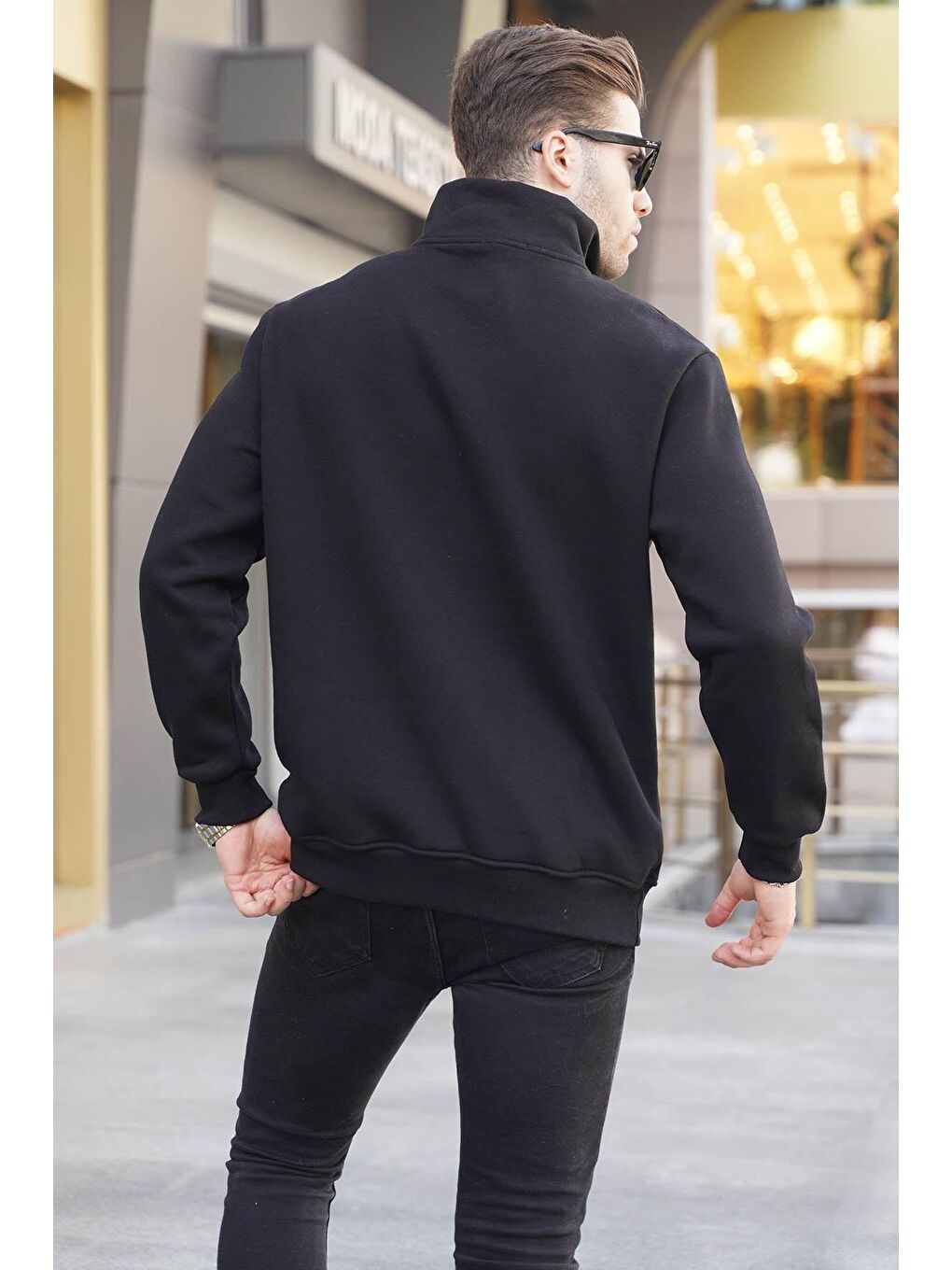 Madmext Siyah Fermuar Yaka Nakışlı Sweatshirt 6028 - 1