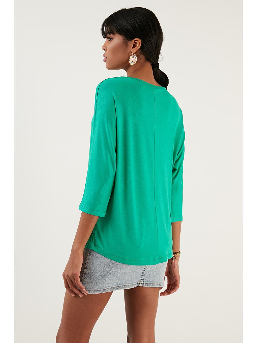 Yeşil Bisiklet Yaka Truvakar Kol Kadın Tişört 5861416Y-3