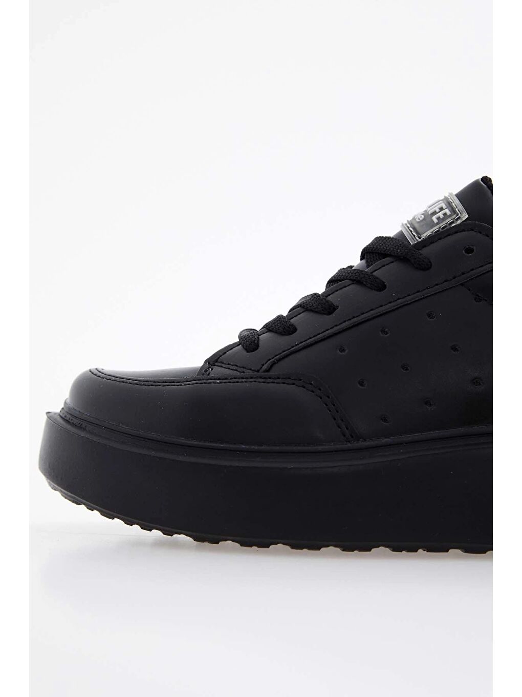 Siyah Spor Ayakkabı 89105-2