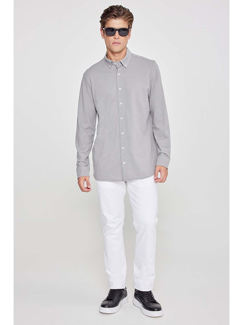 Erkek Gri Pamuklu Tailored Slim Fit Dar Kesim Düğmeli Yaka Örme Gömlek-4