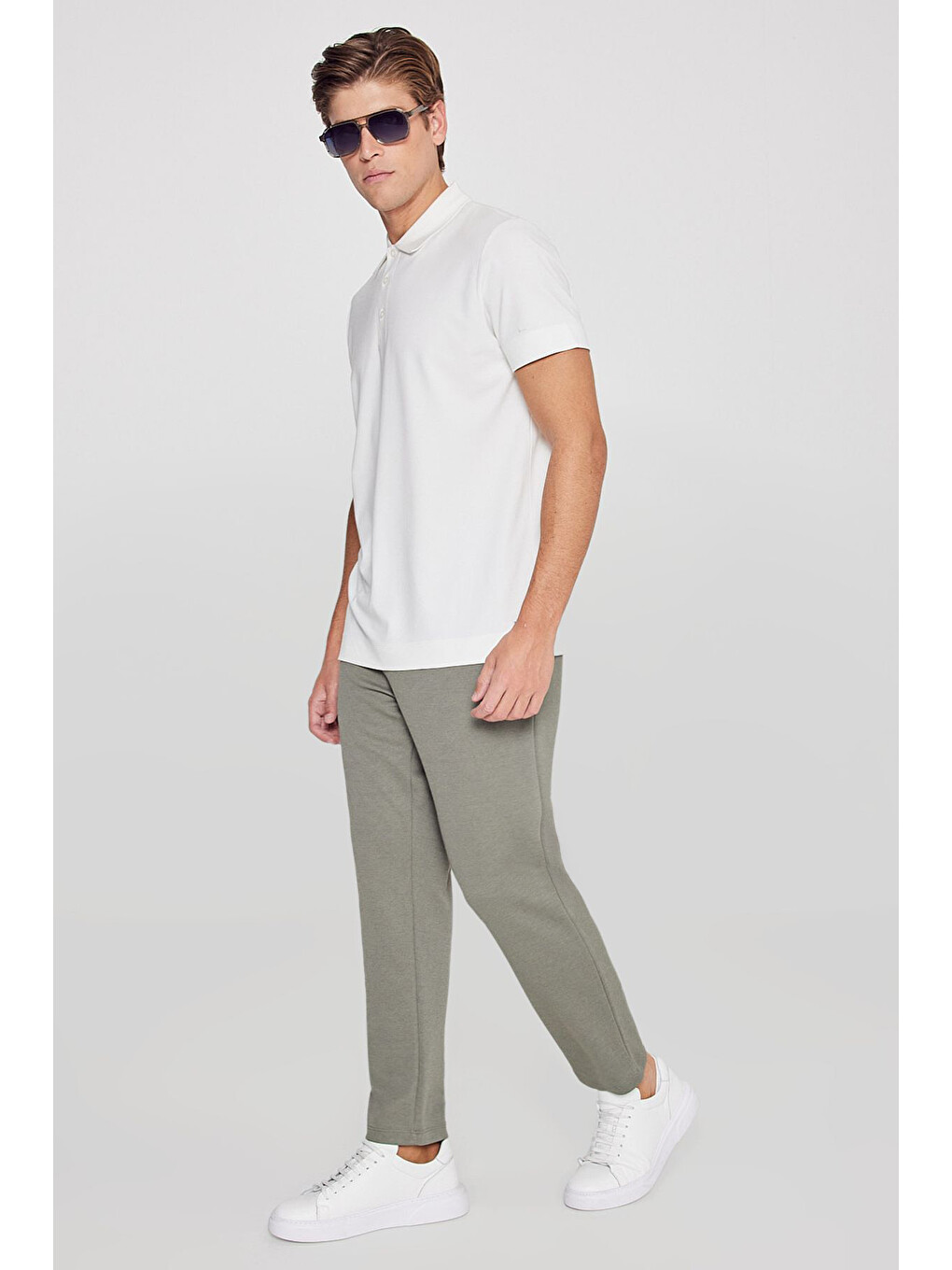 Erkek Haki Pamuklu Standart Fit Normal Kesim Beli Lastikli Diagonal Desenli Örme Pantolon-2