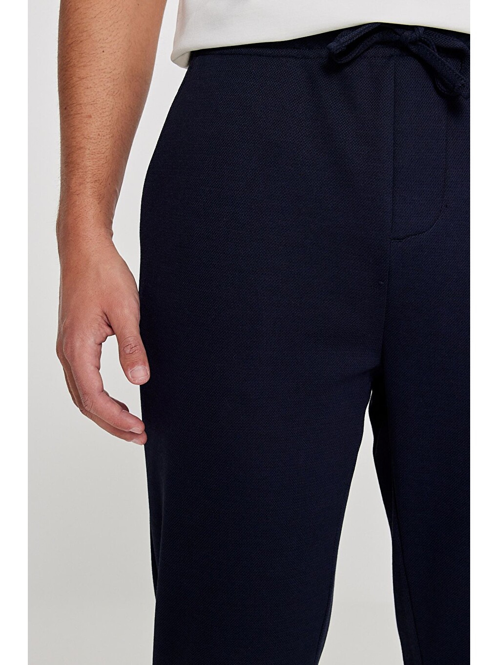 Erkek Lacivert Pamuklu Standart Fit Normal Kesim Beli Lastikli Diagonal Desenli Örme Pantolon-4