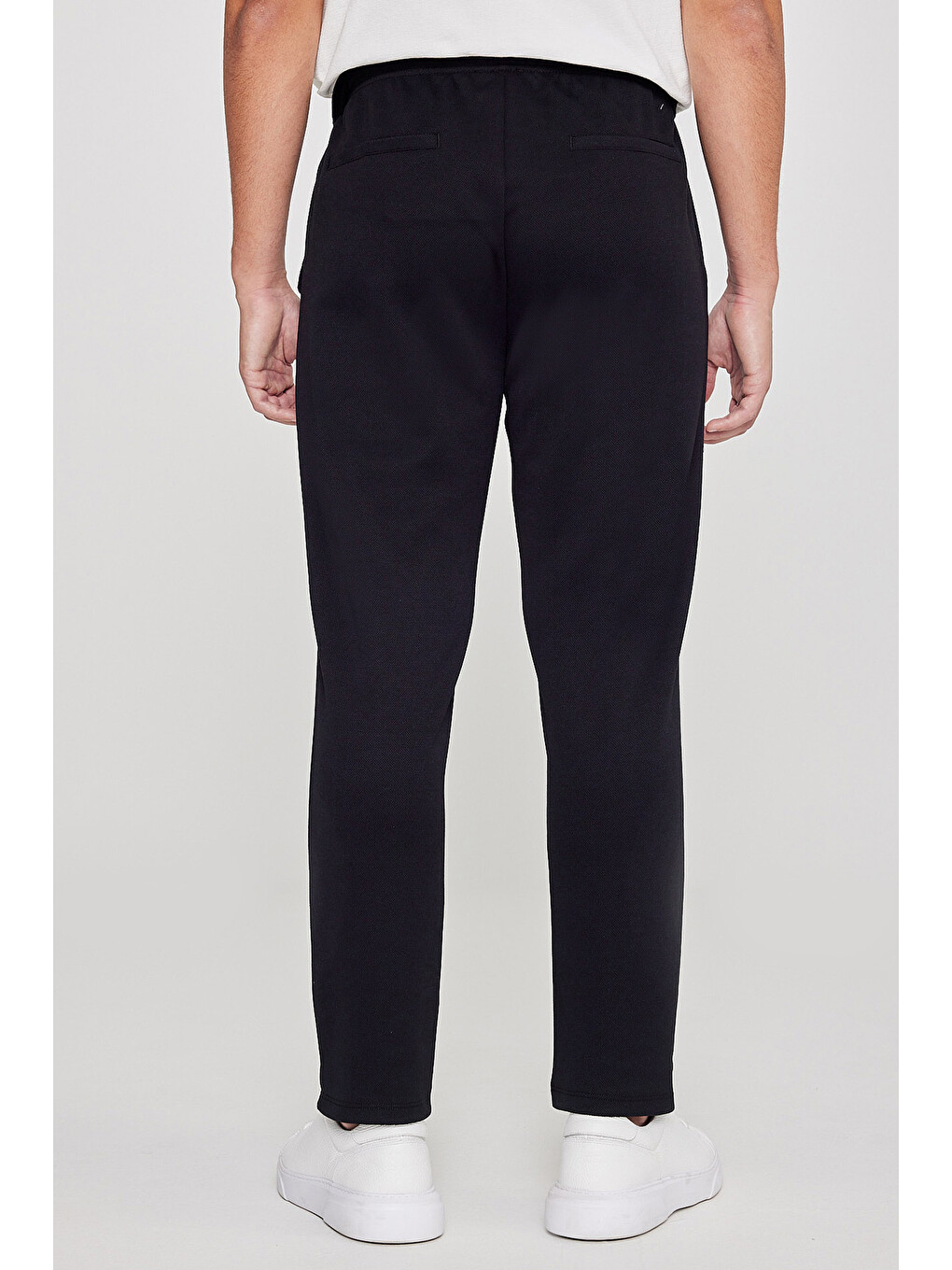 Erkek Siyah Pamuklu Standart Fit Normal Kesim Beli Lastikli Diagonal Desenli Örme Pantolon-5
