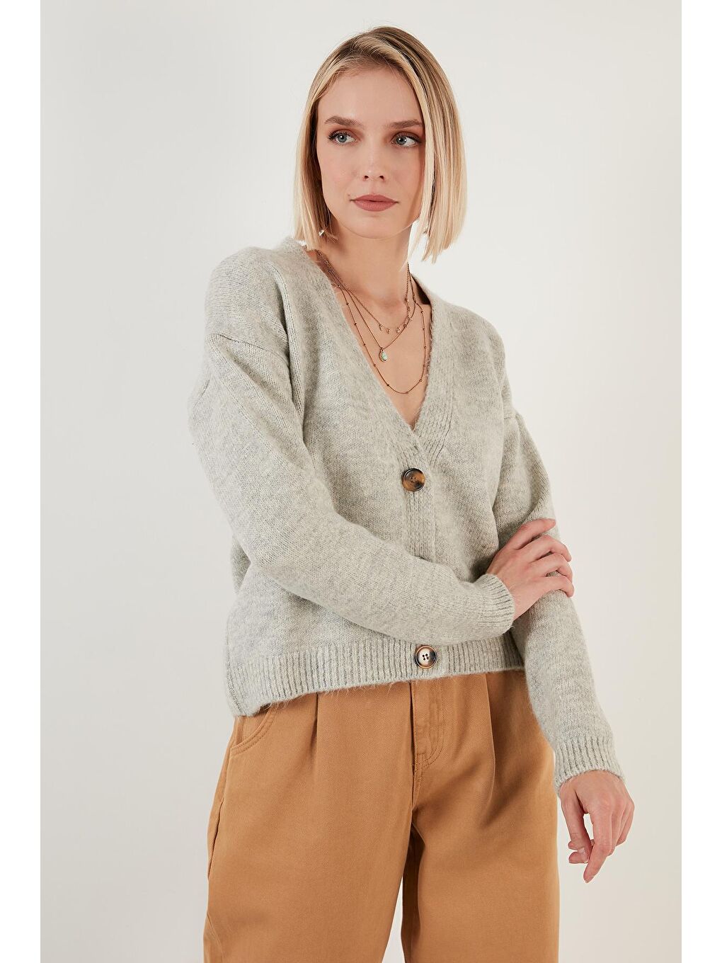 Gri Düğmeli V Yaka Örme Hırka 4615138-1