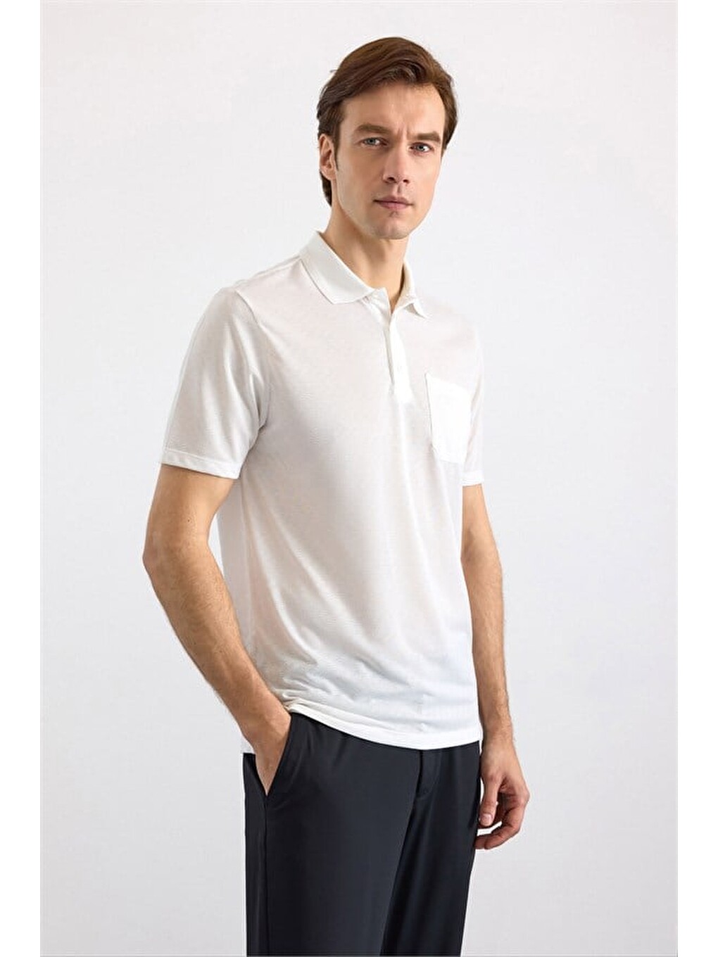 Beyaz Regular Düğmeli Polo Yaka Tişört-2