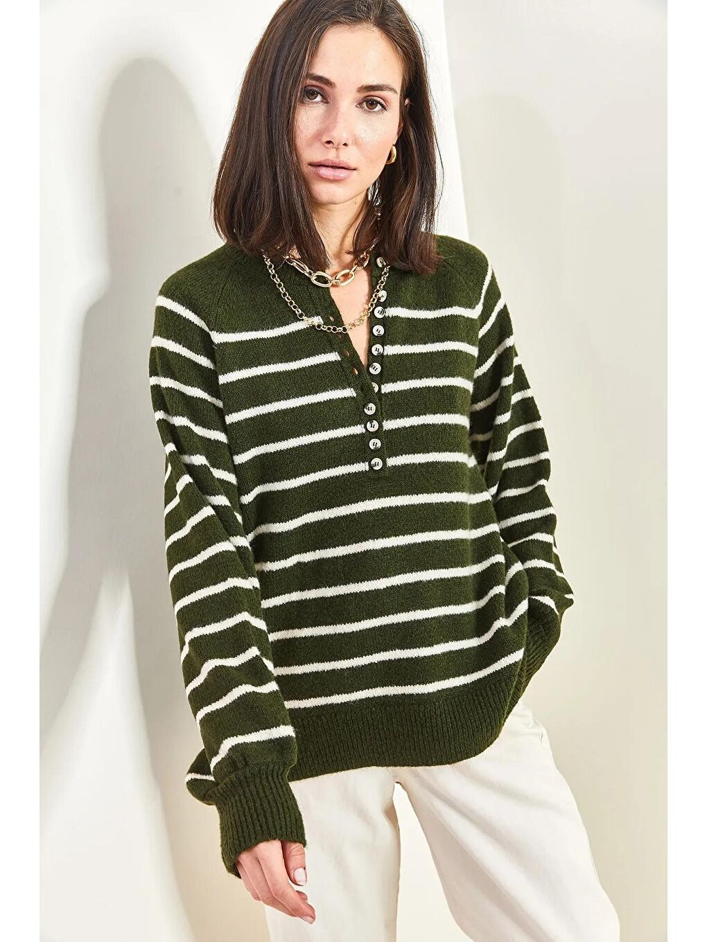 Haki Kadın Yakası İlikli Balıkçı Yaka Çizgili Triko Kazak-2