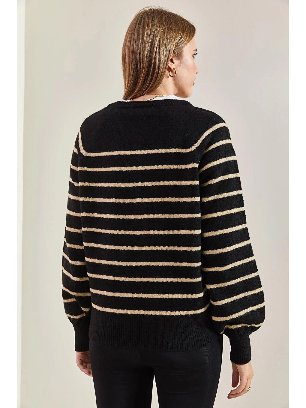 Siyah Kadın Yakası İlikli Balıkçı Yaka Çizgili Triko Kazak-3