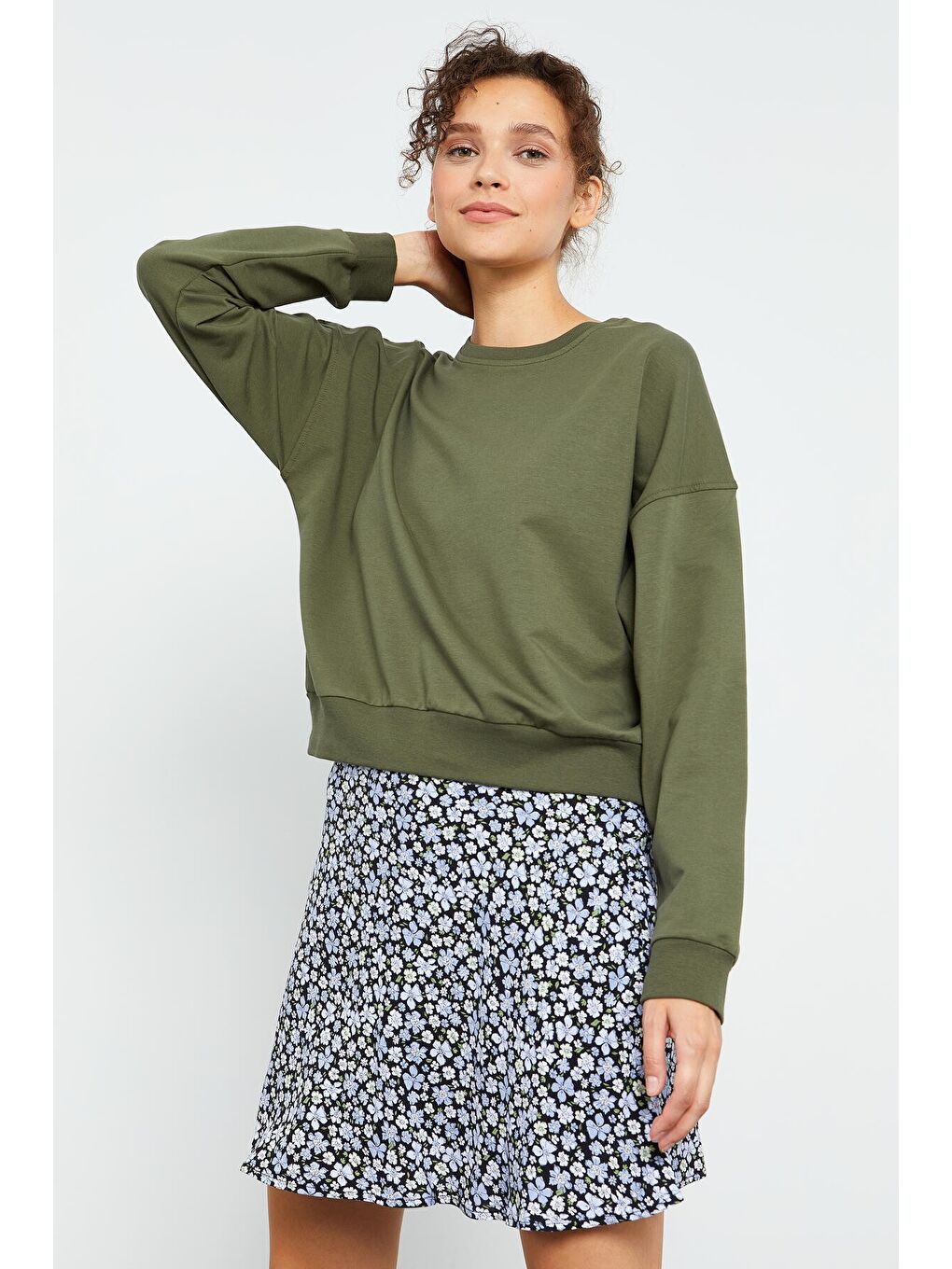 Haki Basic Rahat Form O Yaka Kadın Sweatshirt - 97114