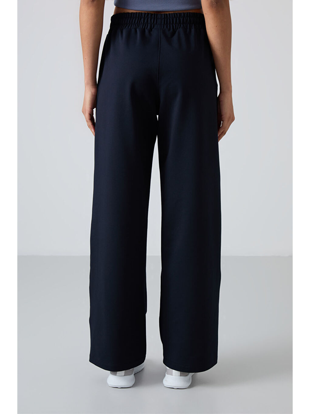 Lacivert Yüksek Bel Cepli Rahat Form Geniş Paça Kadın Eşofman Alt - 94567-4