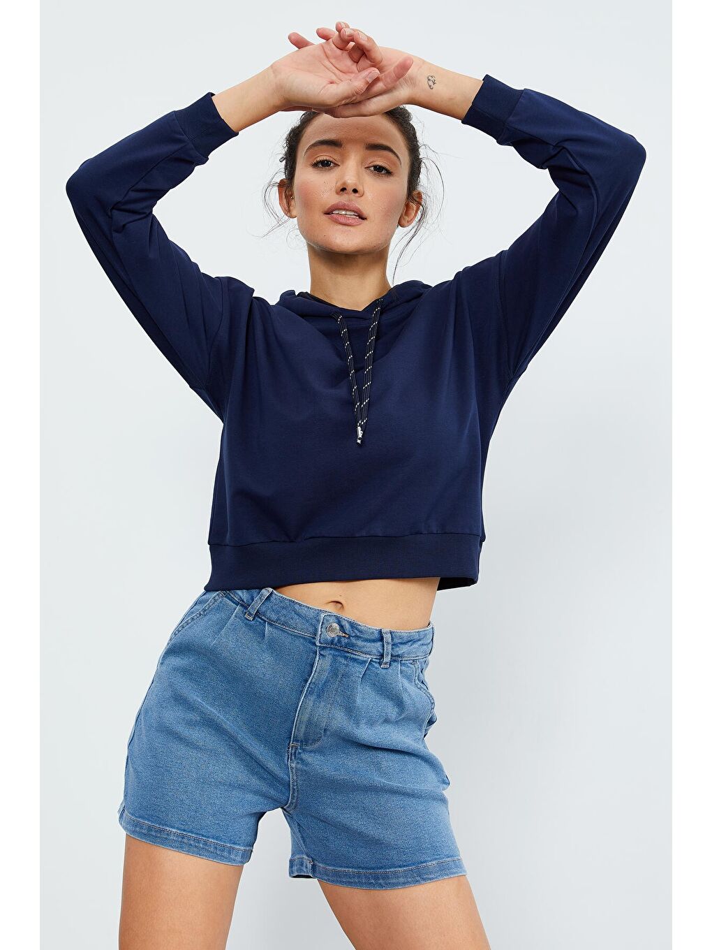 İndigo Uzun Kol Rahat Form Kapüşonlu Kadın Sweatshirt - 97115-2