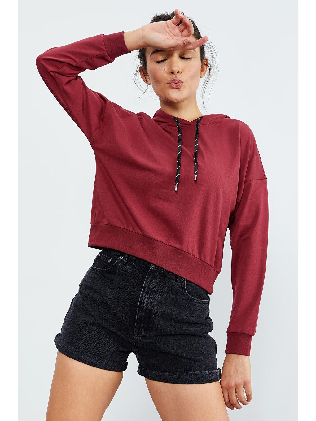 Bordo Uzun Kol Rahat Form Kapüşonlu Kadın Sweatshirt - 97115-2