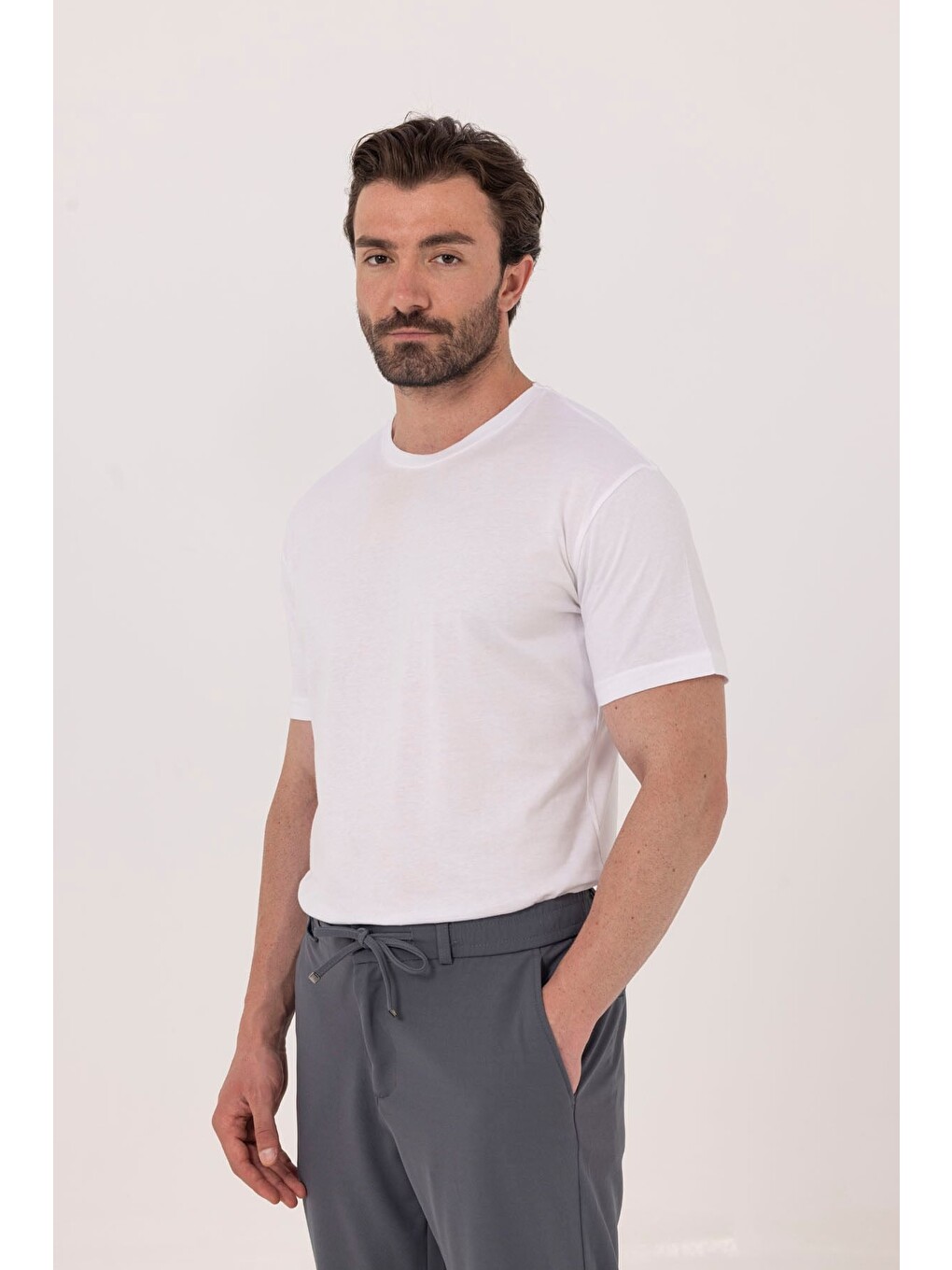 Beyaz %100 Pamuk Bisiklet Yaka Düz Renk Basic T-shirt-2