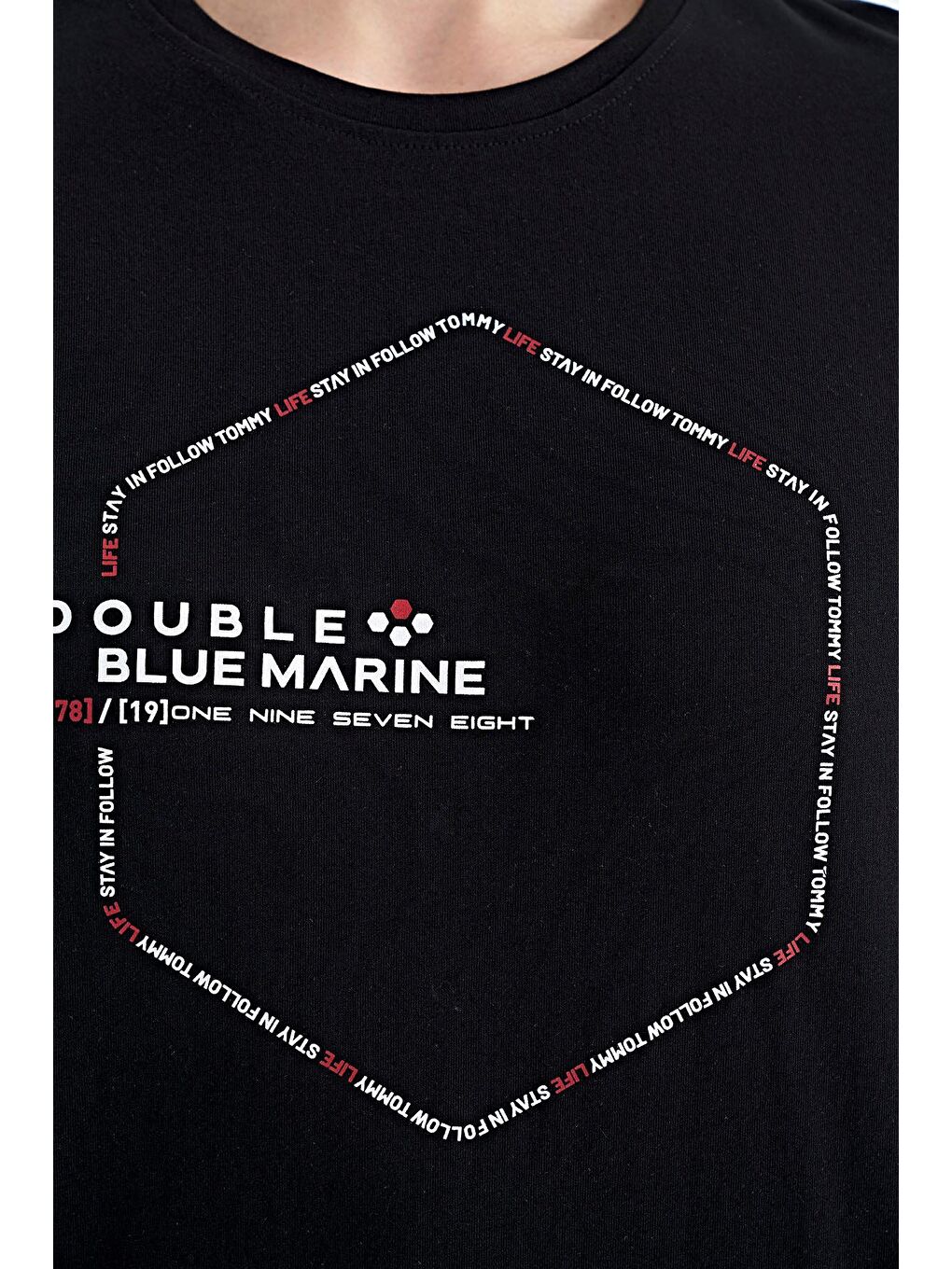 Siyah Yazı Geometri Basklı Standart Kalıp Erkek Tişört - 88198-1