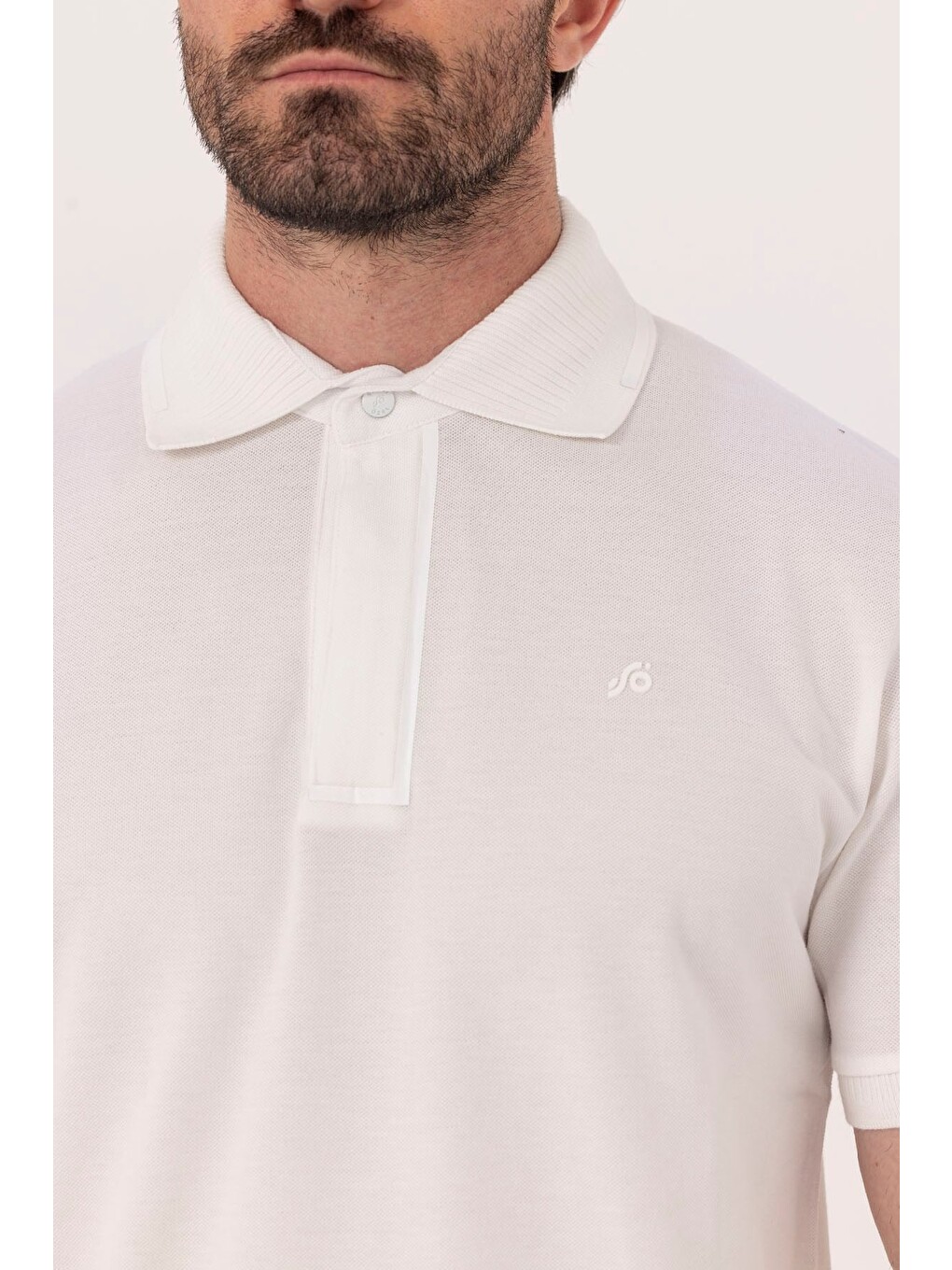 Ekru %100 Pamuk Gizli Fermuarlı Polo Yaka T-shirt-3