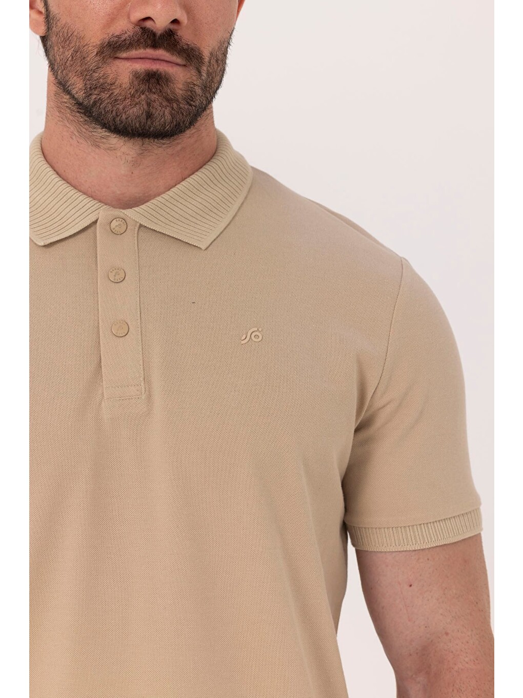 Bej Kum %100 Pamuk Patlı Polo Yaka Regular Fit T-shirt-1