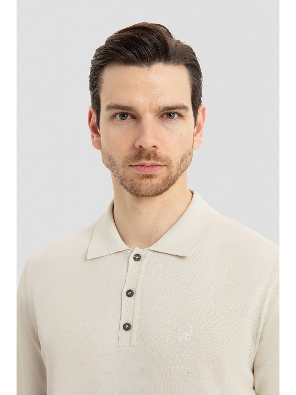 Bej Regular Fit Göğüs Nakış Detaylı Polo Yaka Triko T-shirt-3