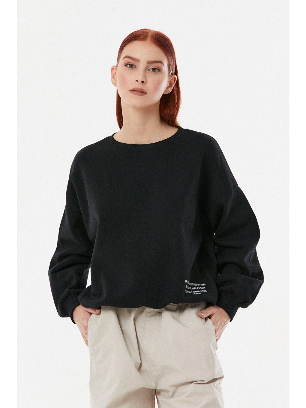 Siyah Baskılı Bisiklet Yaka Sweatshirt-1