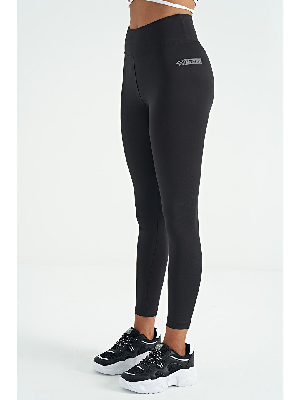 Siyah Logo Baskı Detaylı Yüksek Bel Dalgıç Kumaş Slim Fit Kadın Tayt - 94627-2