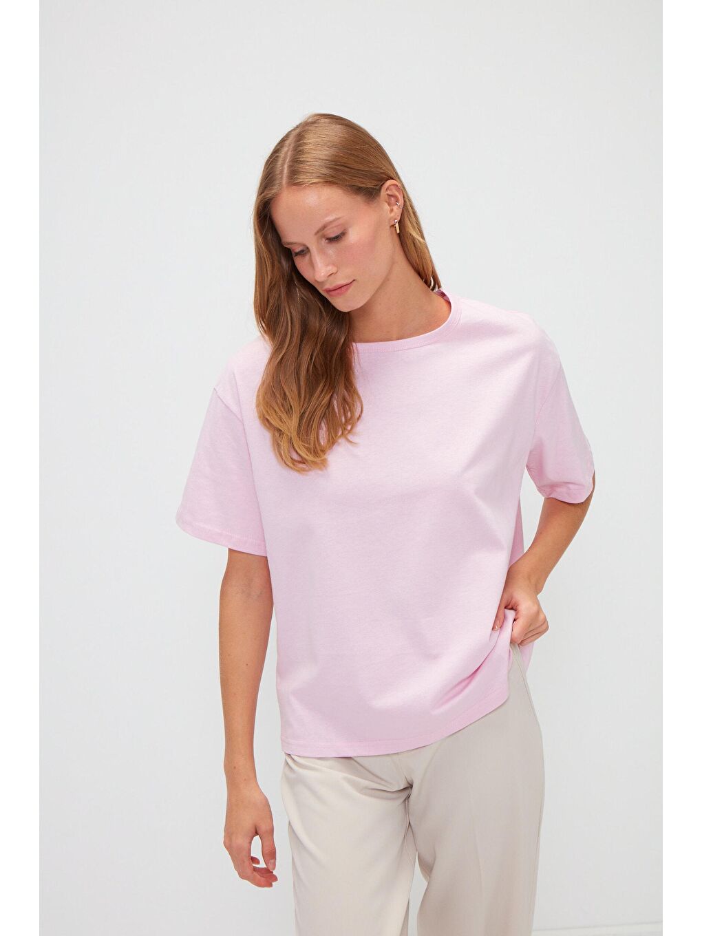 Pembe Bisiklet Yaka Basic Düz Renk Kısa Kollu Tişört-1