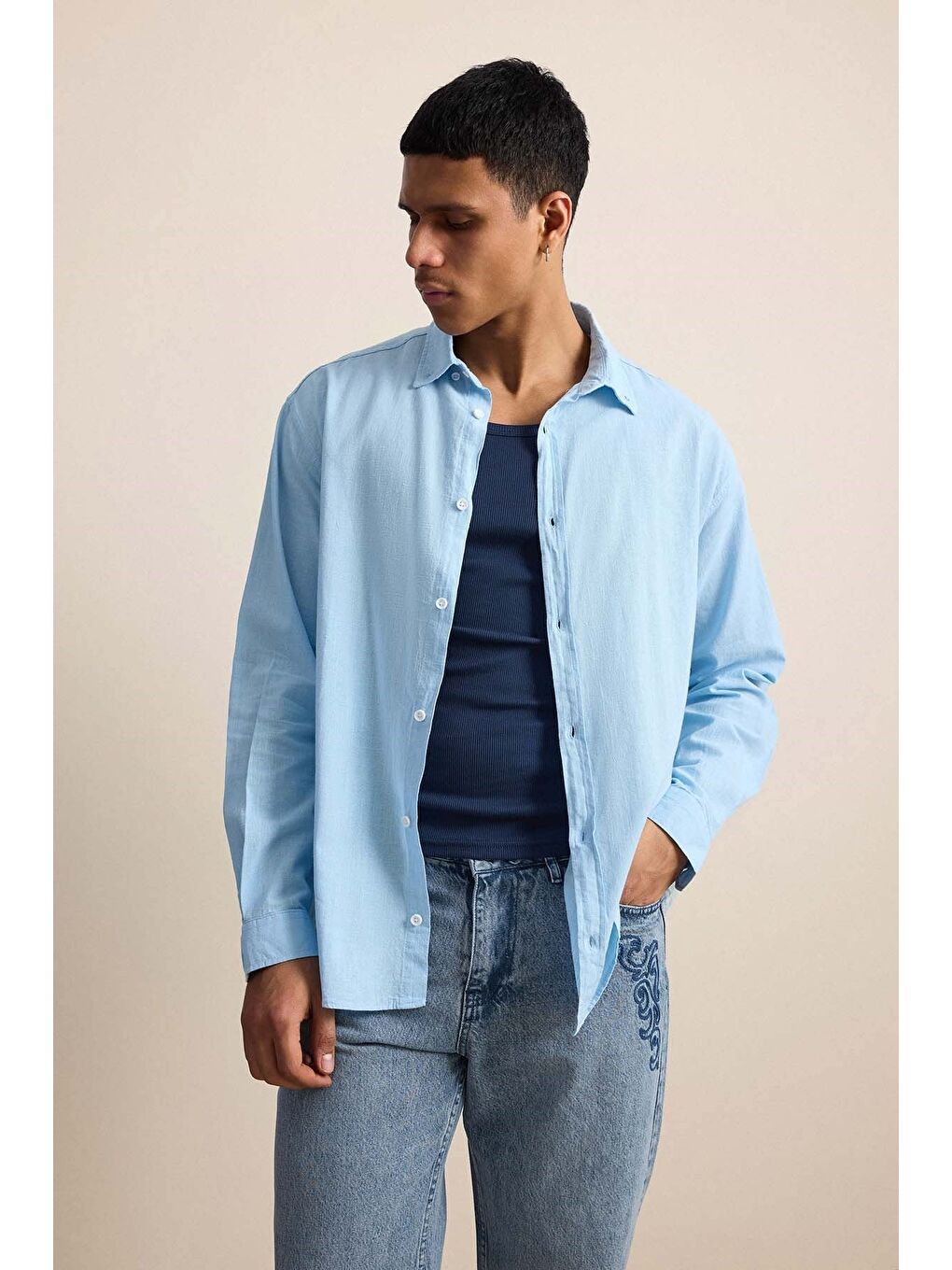 Erkek Relax Fit Rahat Kesim İnce Gömlek Açık Mavi-5