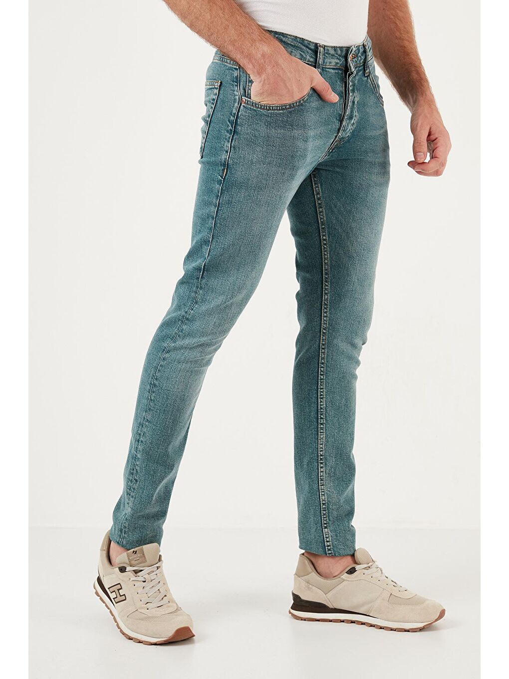 Mavi Pamuklu Normal Bel Dar Paça Slim Fit Jeans 1115J09NAPOLI-1