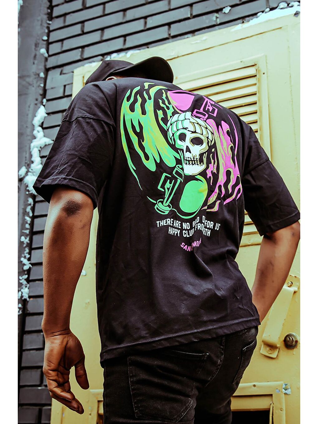 Siyah Önü & Arkası Baskılı Tişört 1KXE1-44604-02-1