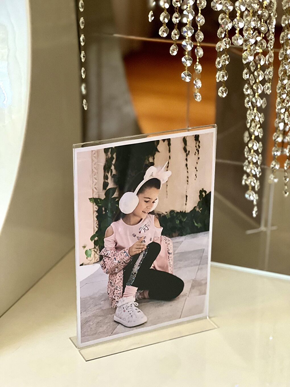 Renksiz Ayaklı Pleksi Çerçeve 20x30-1