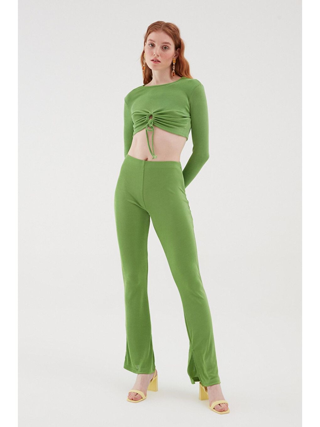 Dekolte Detaylı Crop Bluz Yeşil-2