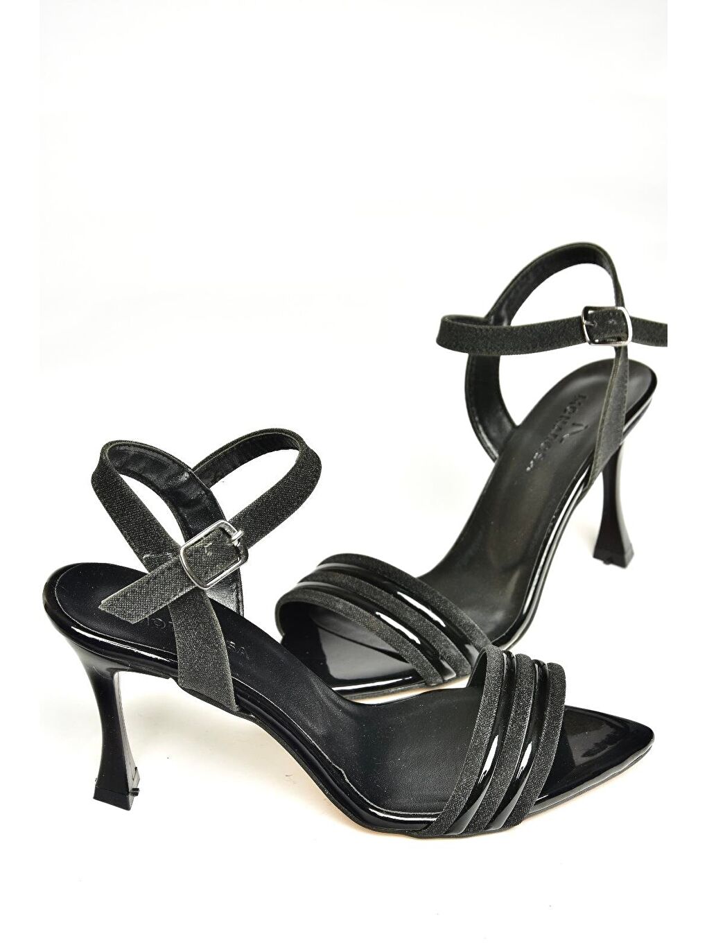 U3122063 Siyah Kadın Topuklu Ayakkabı-1