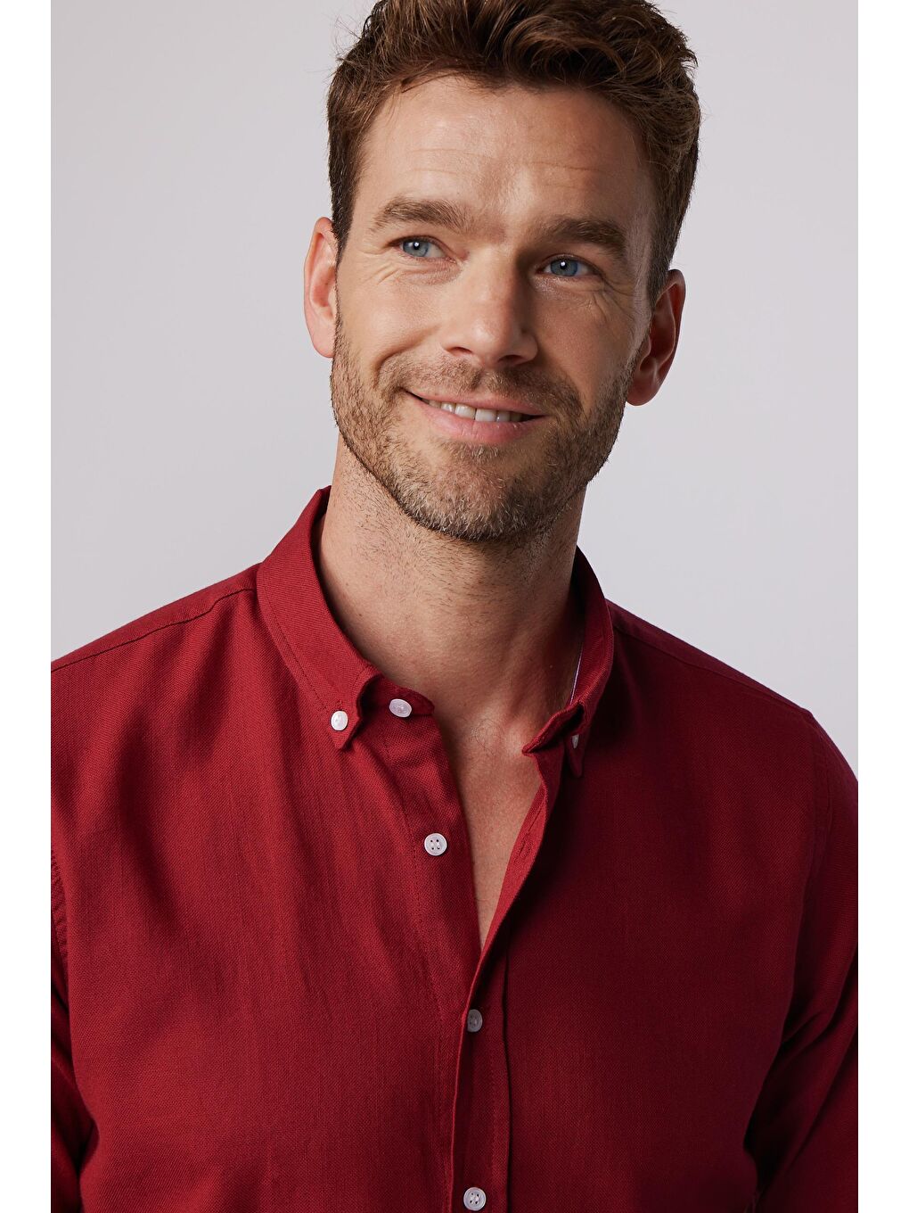 Slim Fit Uzun Kol Biyeli Yaka Düğmeli Keten Bordo Erkek Gömlek-1