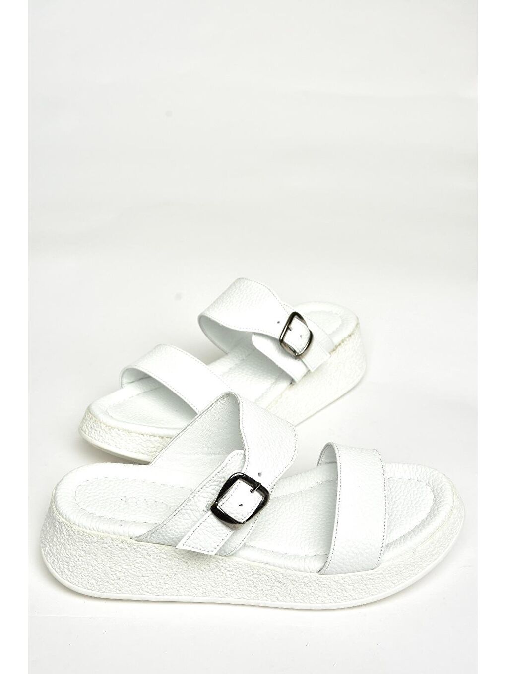 U5550504 Beyaz Kadın Terlik-1