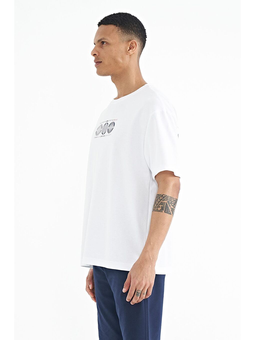 Beyaz Ön Arka Baskılı O Yaka Oversize Erkek Tişört - 88224-3