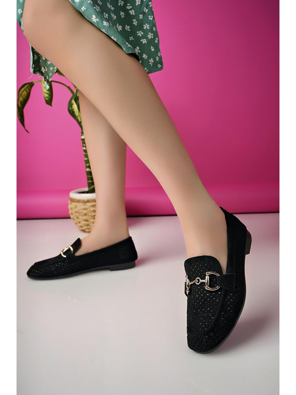 Siyah PHUKET Metal Tokalı Lazerli Nefes Alabilen Deri Kadın Loafer Günlük Ayakkabı-2