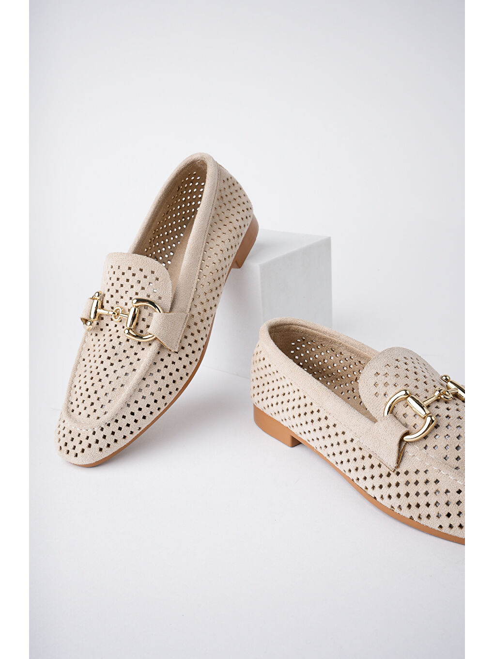 Bej PHUKET Metal Tokalı Lazerli Nefes Alabilen Deri Kadın Loafer Günlük Ayakkabı-6