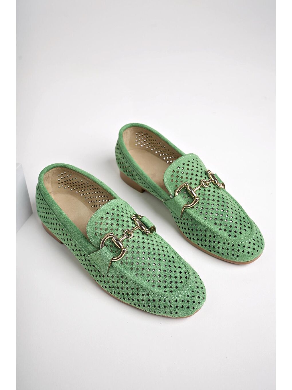 Yeşil PHUKET Metal Tokalı Lazerli Nefes Alabilen Deri Kadın Loafer Günlük Ayakkabı-2