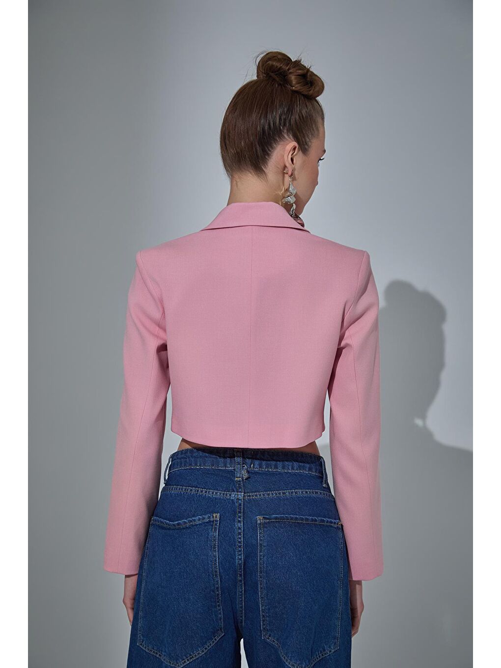 QUZU Pembe Vatka Detaylı Crop Blazer Ceket Pembe - 4