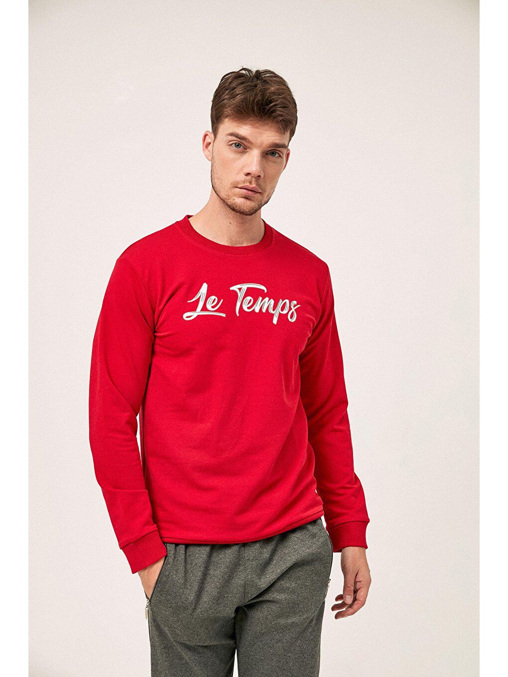Kırmızı Le Temps Baskılı Bisiklet Yaka Sweatshirt
