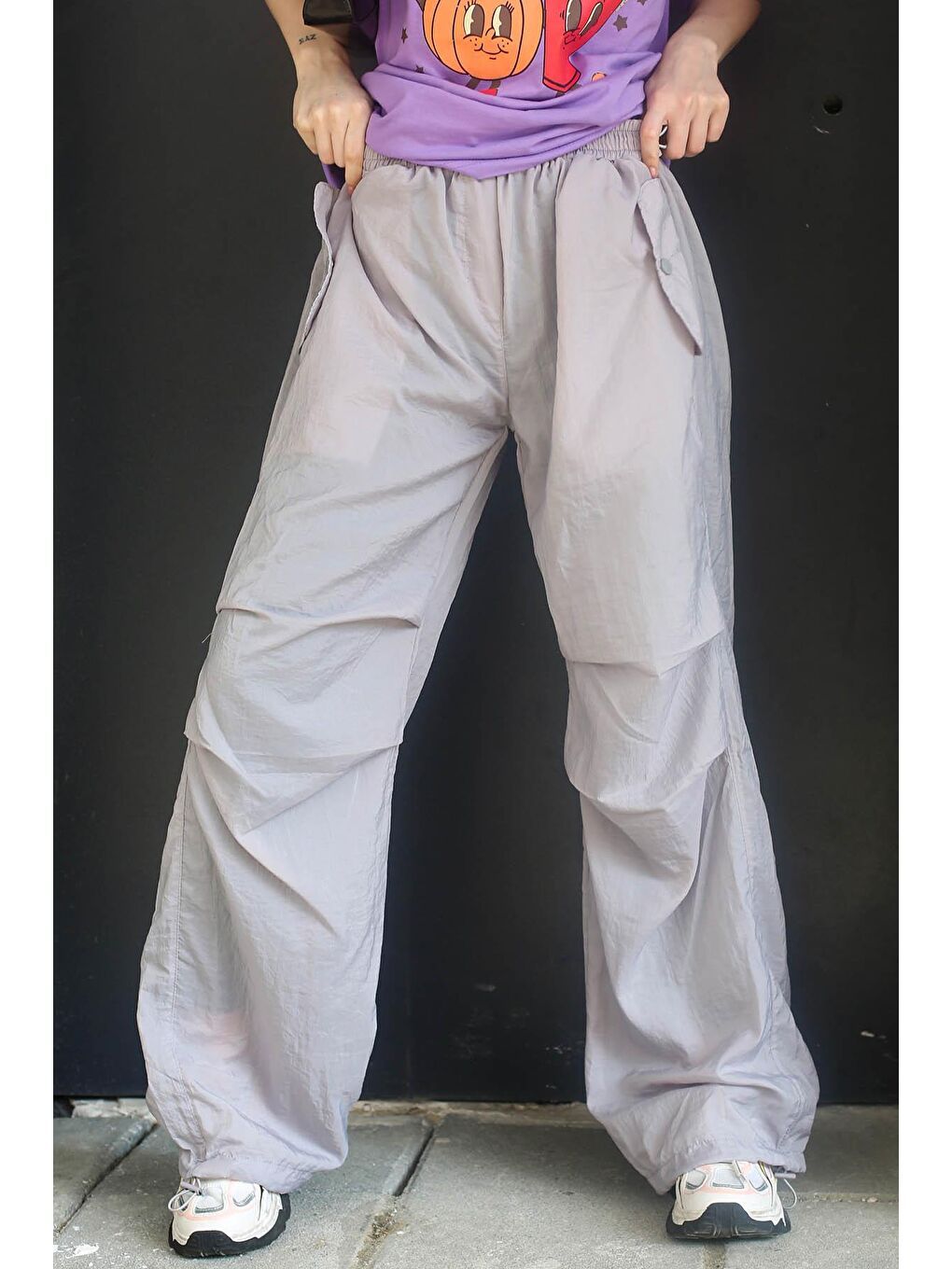 Boyalı Gri Paraşüt Jogger Kadın Pantolon MG1726