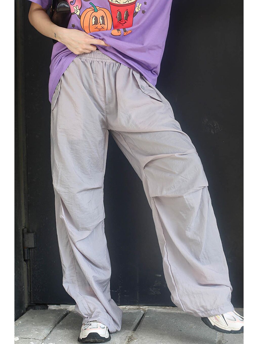 Boyalı Gri Paraşüt Jogger Kadın Pantolon MG1726-1