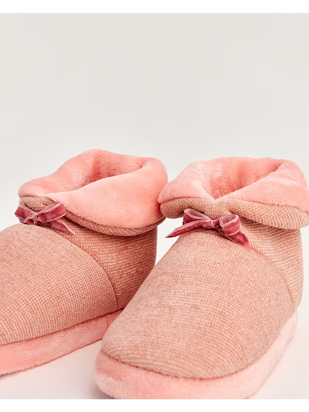 Pembe Kadın Kurdeleli Panduf - MENT-2